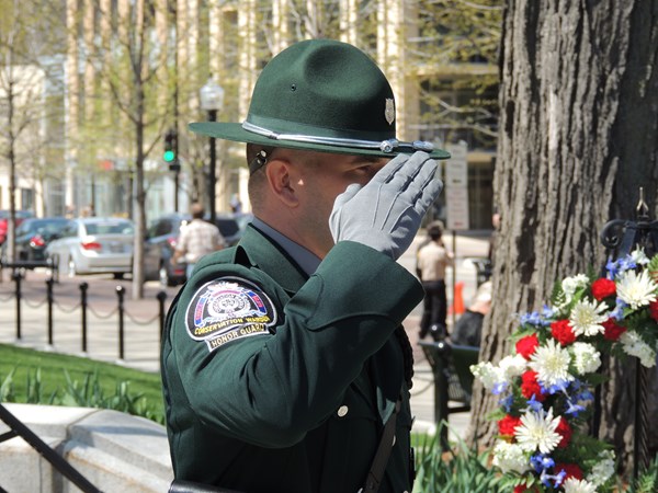 Honor Guard Soldier Salute WLEM 2014